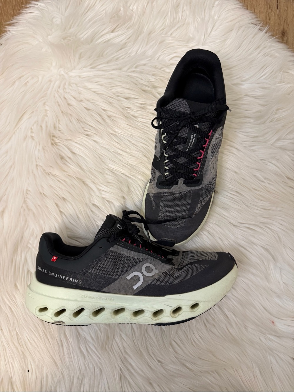 On Running Women's Black and Green Running Shoe Size 9